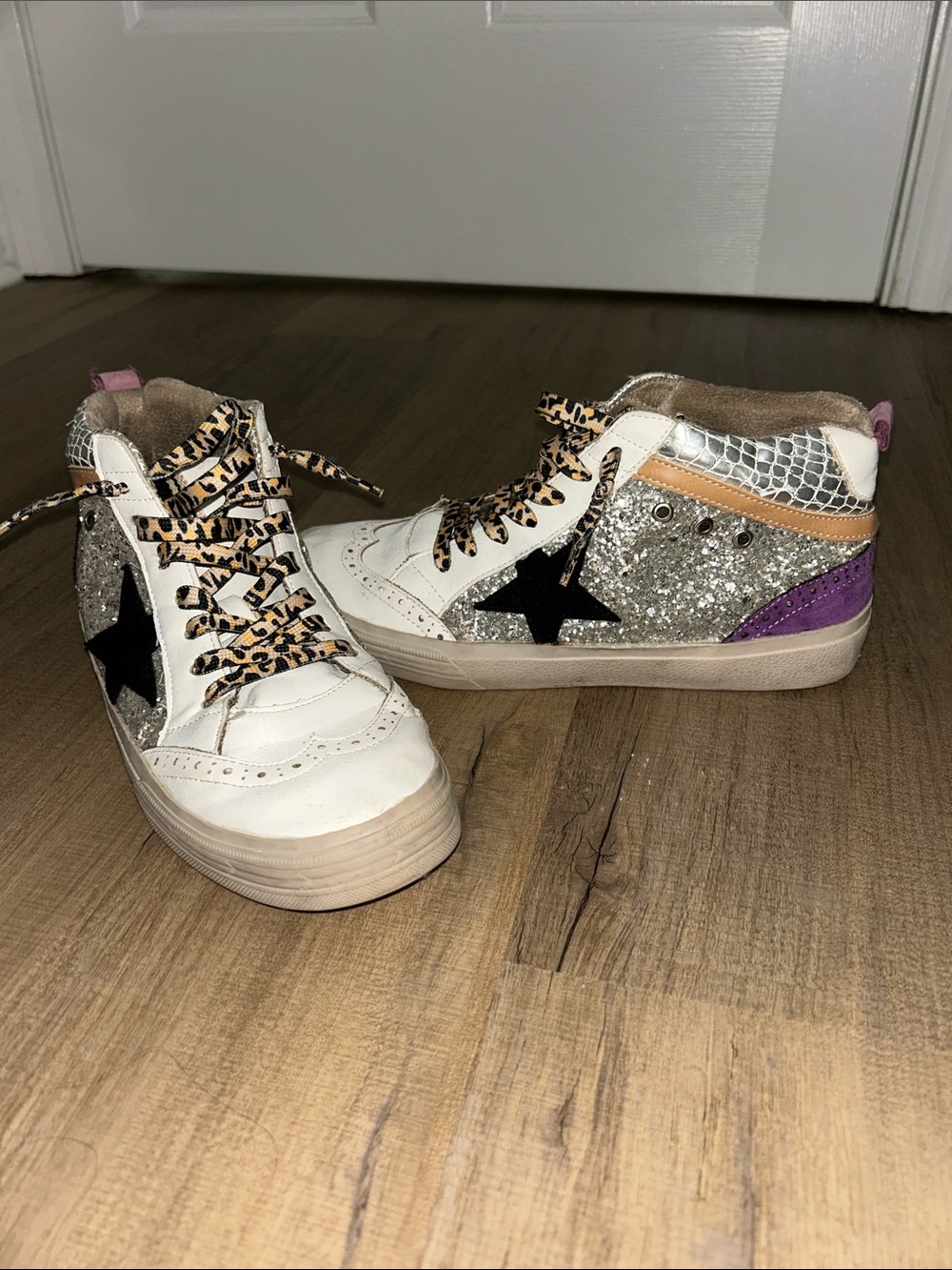 ShuShop White Glitter High-Top Sneakers with Black Star & Purple Heel